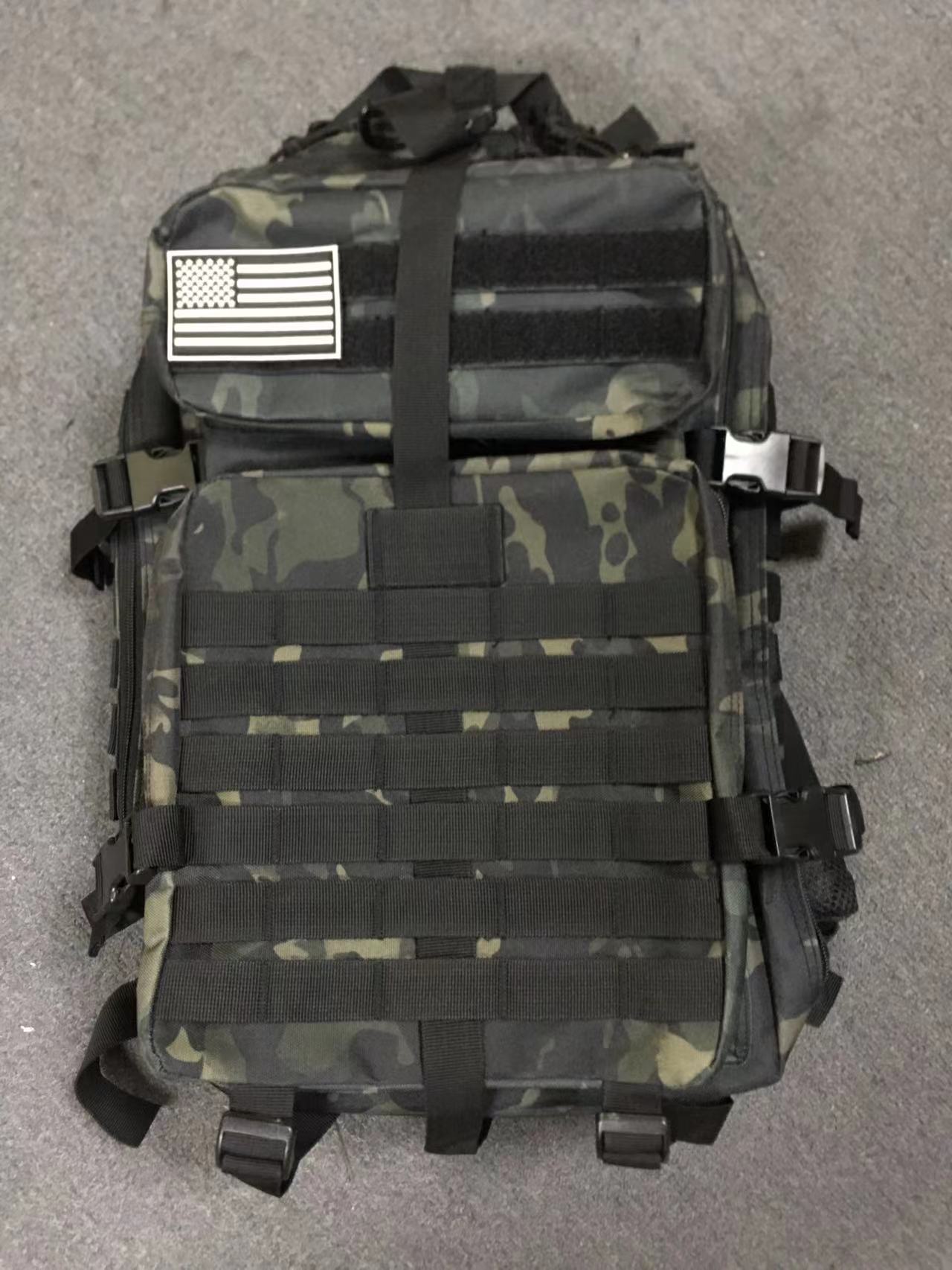 Outdoor tactical backpack hiking and camping large capacity MOLLE expands new 3P backpack