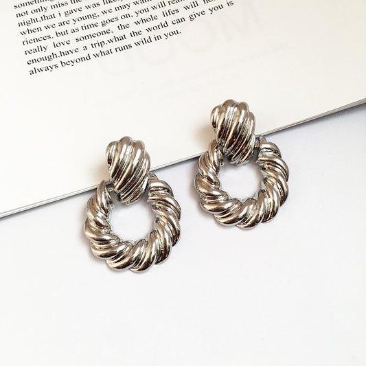 European and American popular jewelry wholesale alloy earrings cross-border trade new products exaggerated earrings Qingdao jewelry