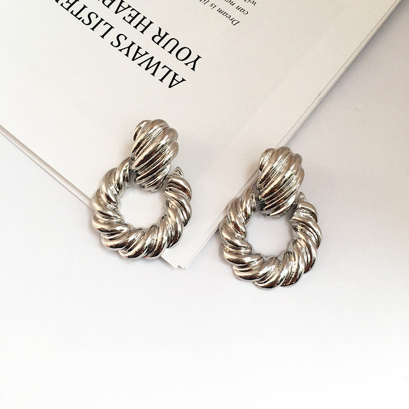 European and American popular jewelry wholesale alloy earrings cross-border trade new products exaggerated earrings Qingdao jewelry