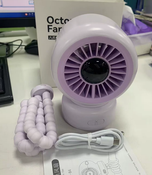 Cross-border 2026 Baby Stroller Fan Oscillating Baby Stroller Octopus Clip Portable Mini Rechargeable