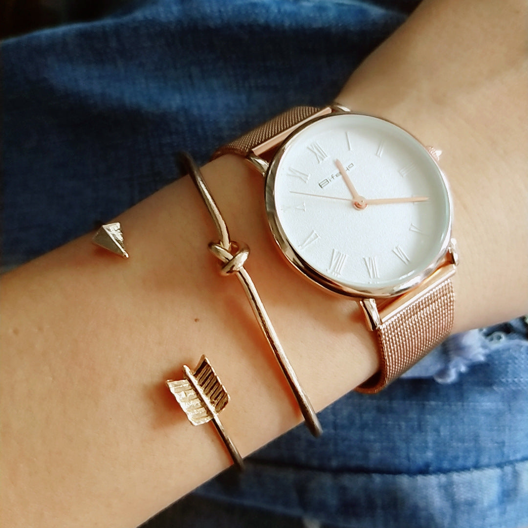 2018 Japanese and Korean fashion new women's arrow knotted open bracelet set big street shooting Europe and the United States