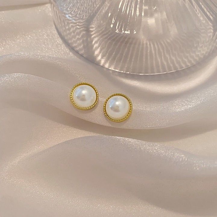 High-end imitation Baroque imitation pearl earrings niche light luxury bow diamond earrings 2025 new popular earrings