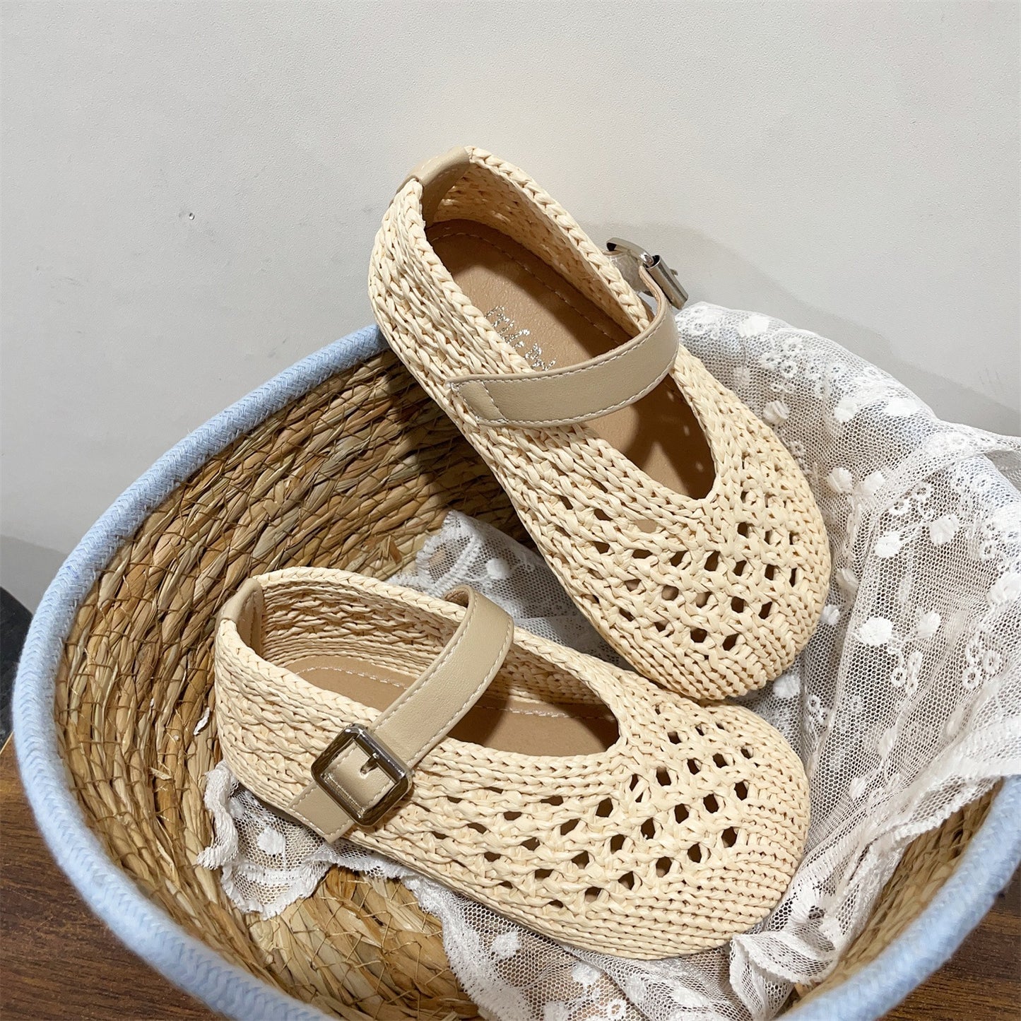 2026 Summer Style Woven Closed-Toe Girls' Fishnet Shoes, Hollowed-Out Breathable Infant Roman Sandals, Children's Simple Sandals