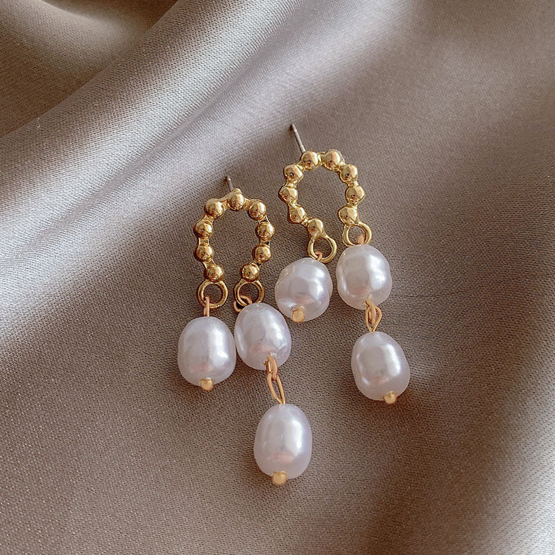High-end imitation Baroque imitation pearl earrings niche light luxury bow diamond earrings 2025 new popular earrings