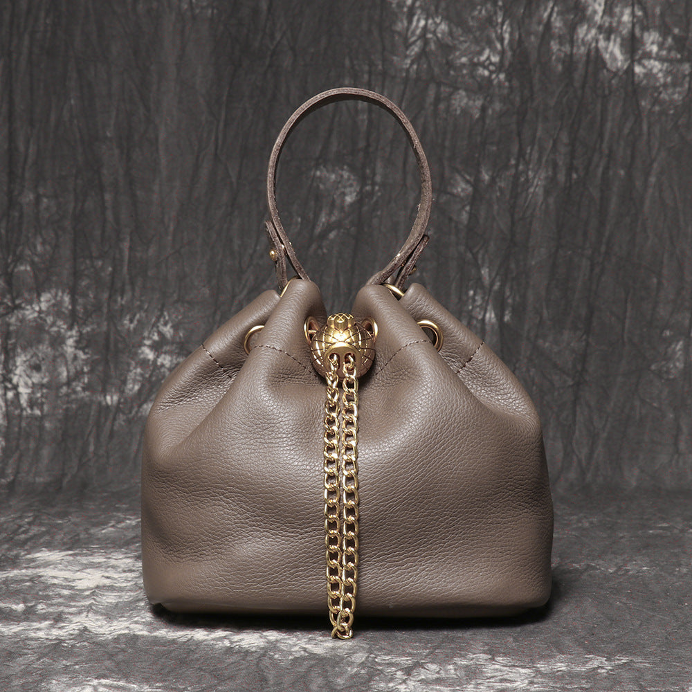 New Handmade Top-grain Cowhide Cosmetic Bag, Fashionable, Casual, Versatile Genuine Leather Bucket Bag, High-quality Soft Leather Chain Bag