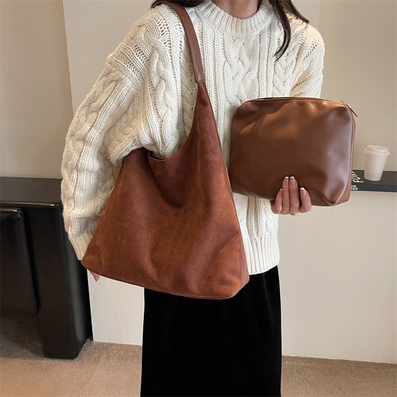 Retro casual commuter large capacity women's bag 2026 new autumn and winter suede tote bag niche versatile shoulder bag