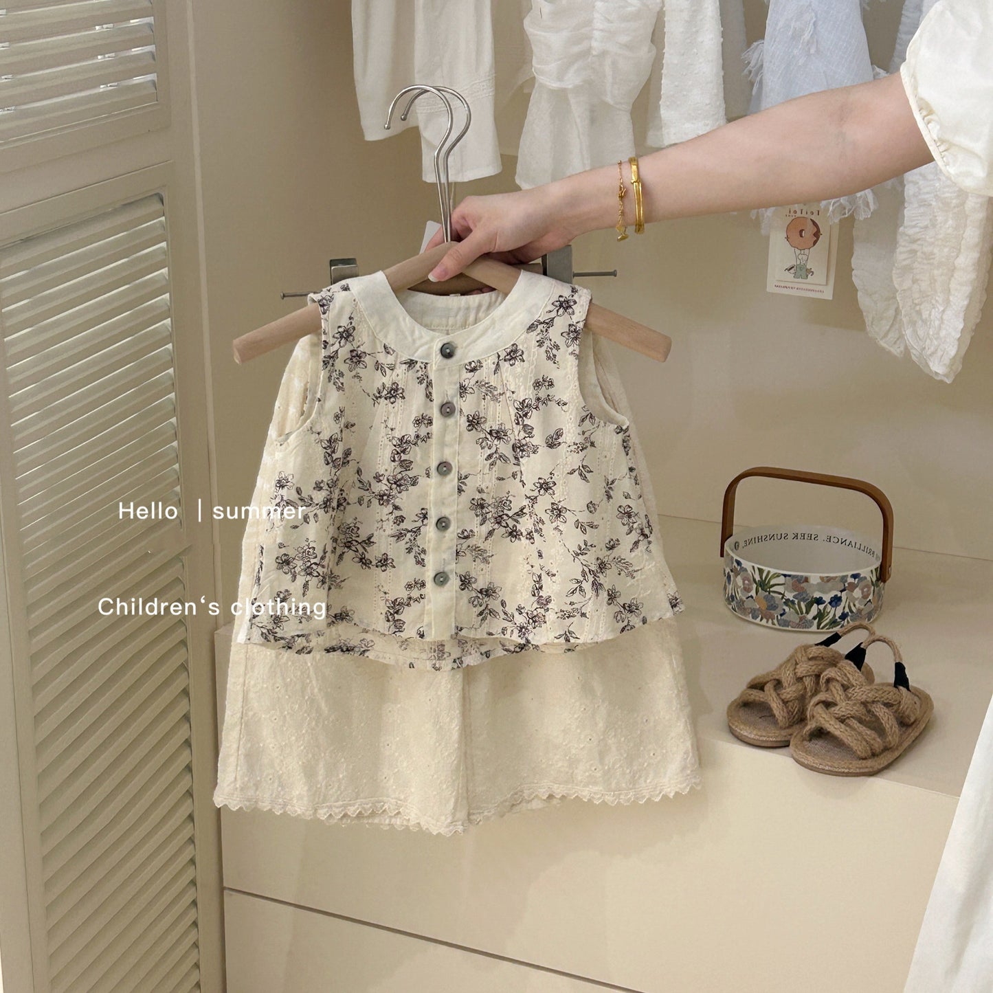 Sweet Little Si Children's Clothing Girls' Hollow-out Cool Knitted Vest 2026 Summer New Children's Thin Knitted Top
