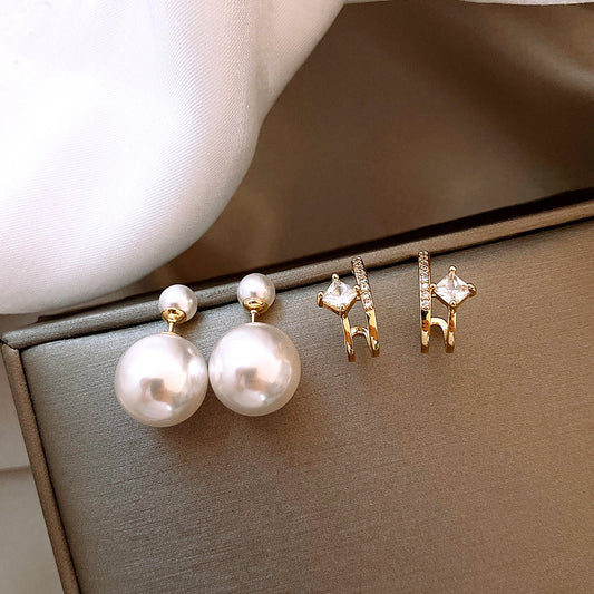 A multi-wear sweet, light, luxurious, high-end, temperament earring, big and small pearls, fashionable niche trend design earrings