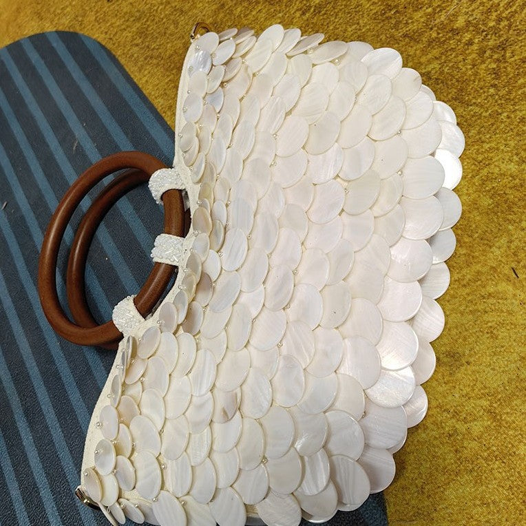2025 Spring and Summer New Fairy Pure Handmade Shell Bag, Wooden Handle Handbag Hot Sale Chain Shoulder Messenger Bag