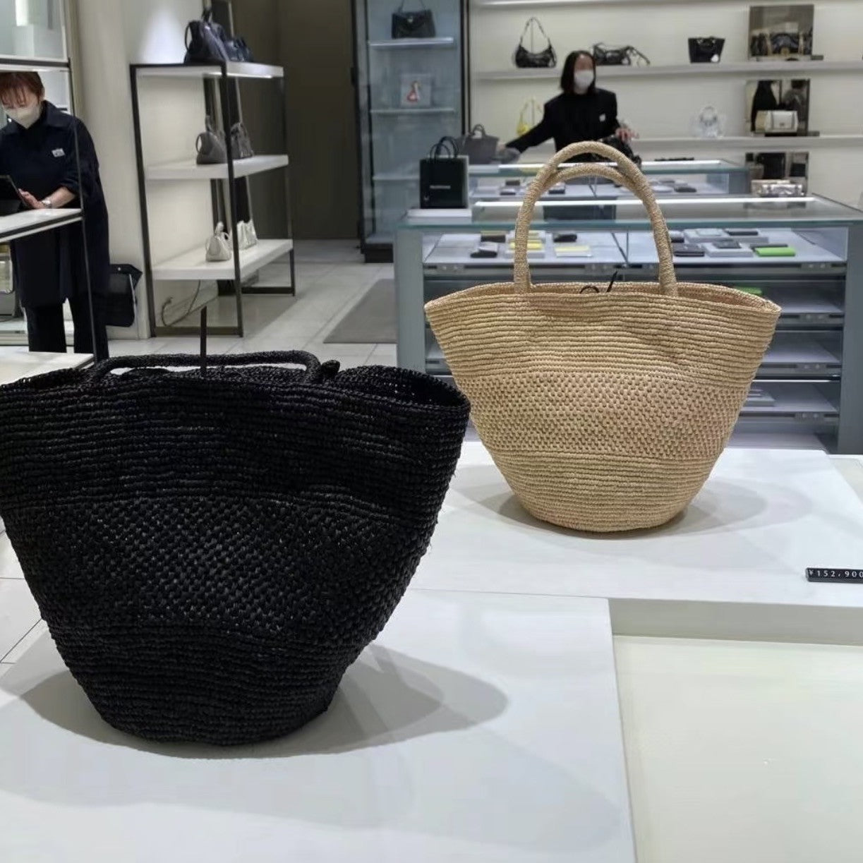 Japanese-style Raffia Hand-crocheted Straw bag, French Resort Style, Casual and Versatile Shoulder Bucket Bag for Women