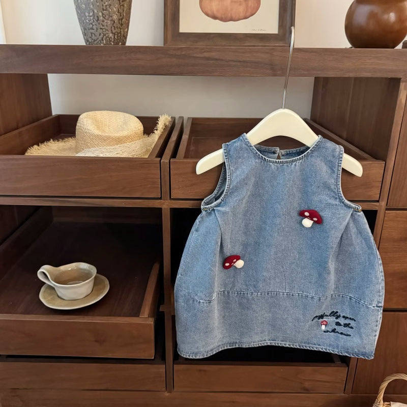 Sweet Little Si Baby Summer New Dress 2026 Girls' Embroidered Tulip Skirt Stylish Baby Girl Vest Dress