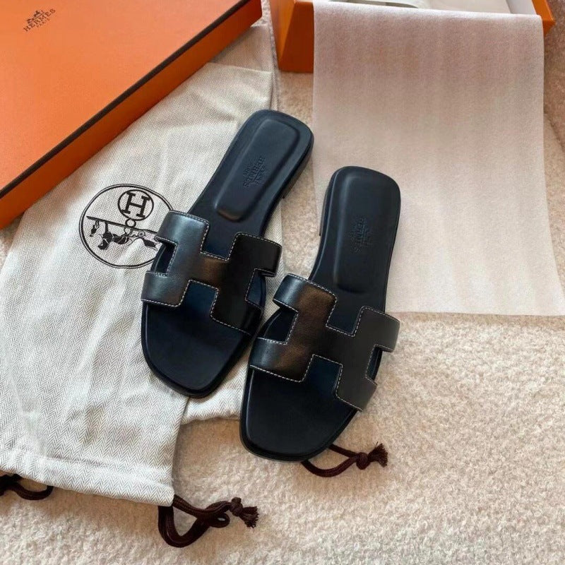 2026 New H-Style Women's Fashionable Genuine Leather Sandals with Rhinestones, Versatile Flat Beach Sandals, One-Strap Slippers