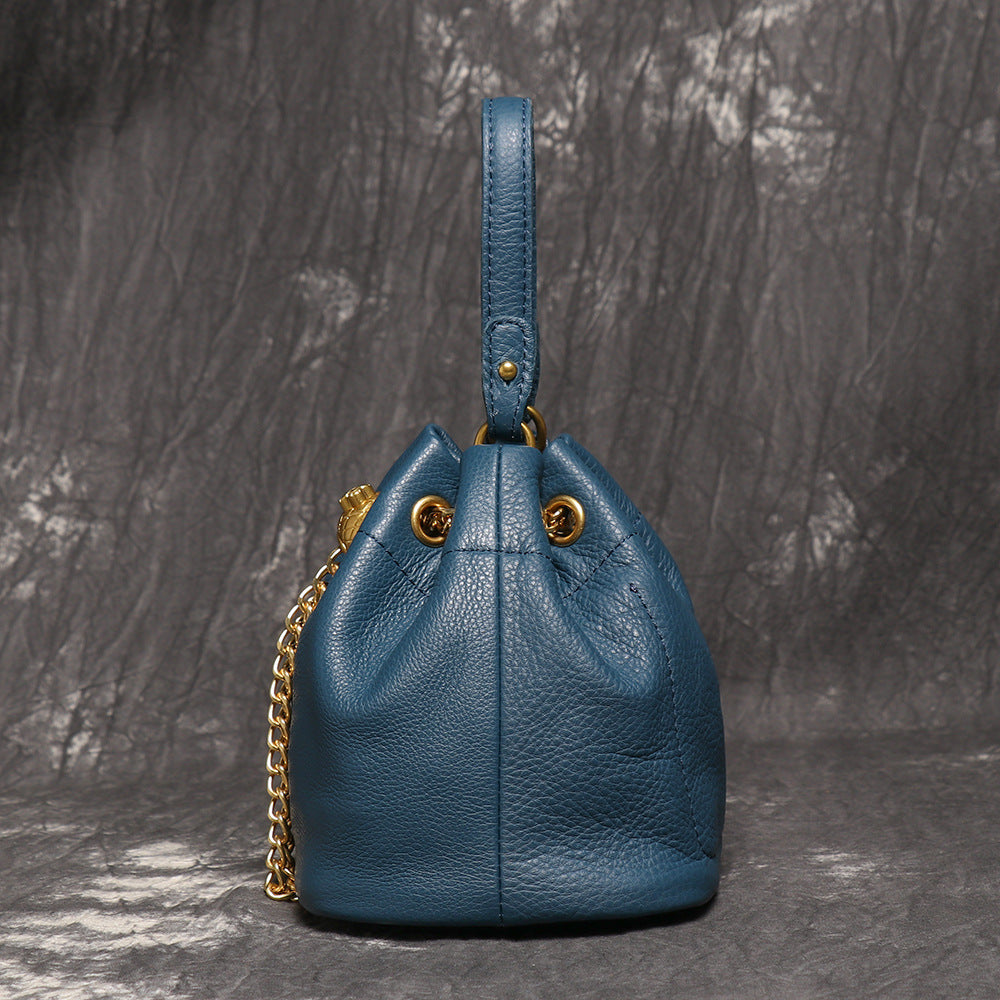 New Handmade Top-grain Cowhide Cosmetic Bag, Fashionable, Casual, Versatile Genuine Leather Bucket Bag, High-quality Soft Leather Chain Bag