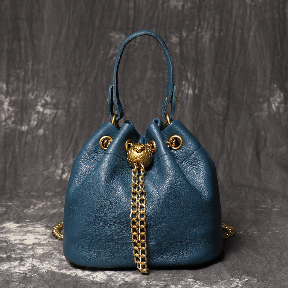 New Handmade Top-grain Cowhide Cosmetic Bag, Fashionable, Casual, Versatile Genuine Leather Bucket Bag, High-quality Soft Leather Chain Bag