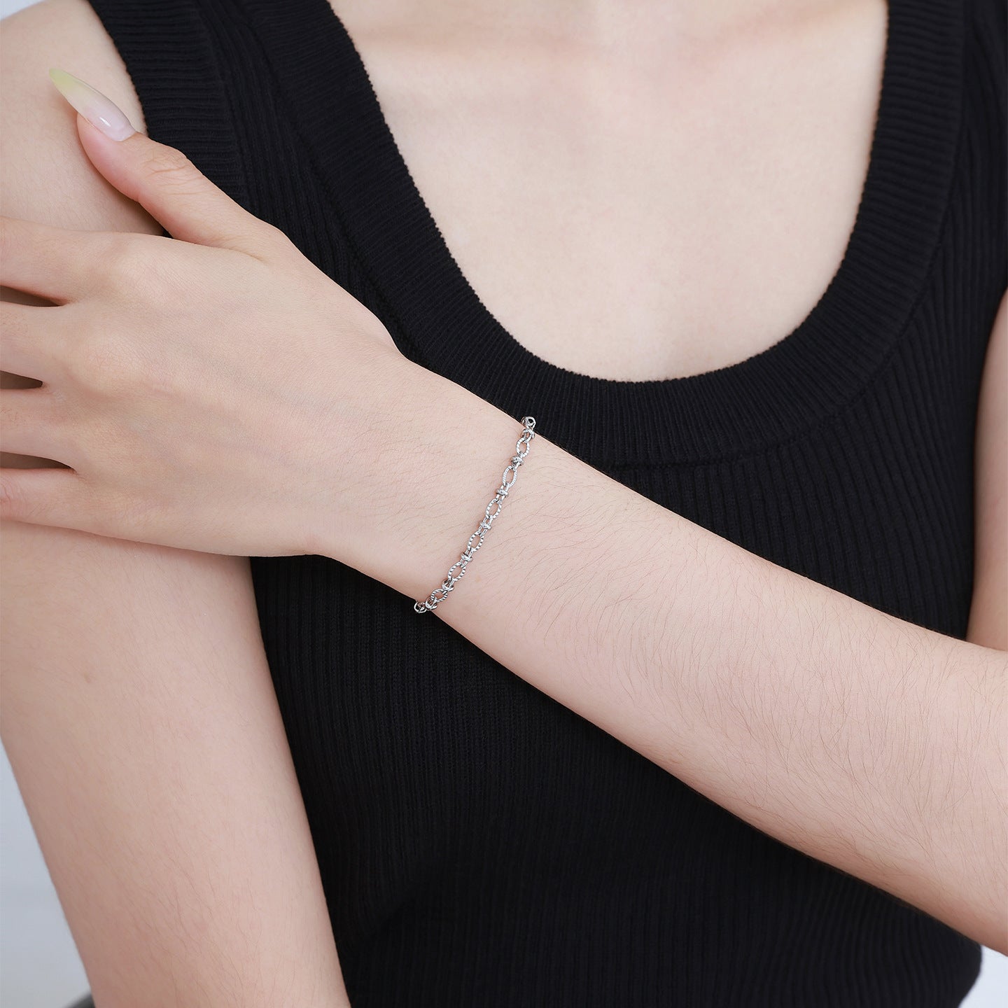 Xuping Minimalist Unisex Stainless Steel Bracelet, Fashionable, Unique, Sweet and Cool Style, Trendy Geometric Cross-border Jewelry