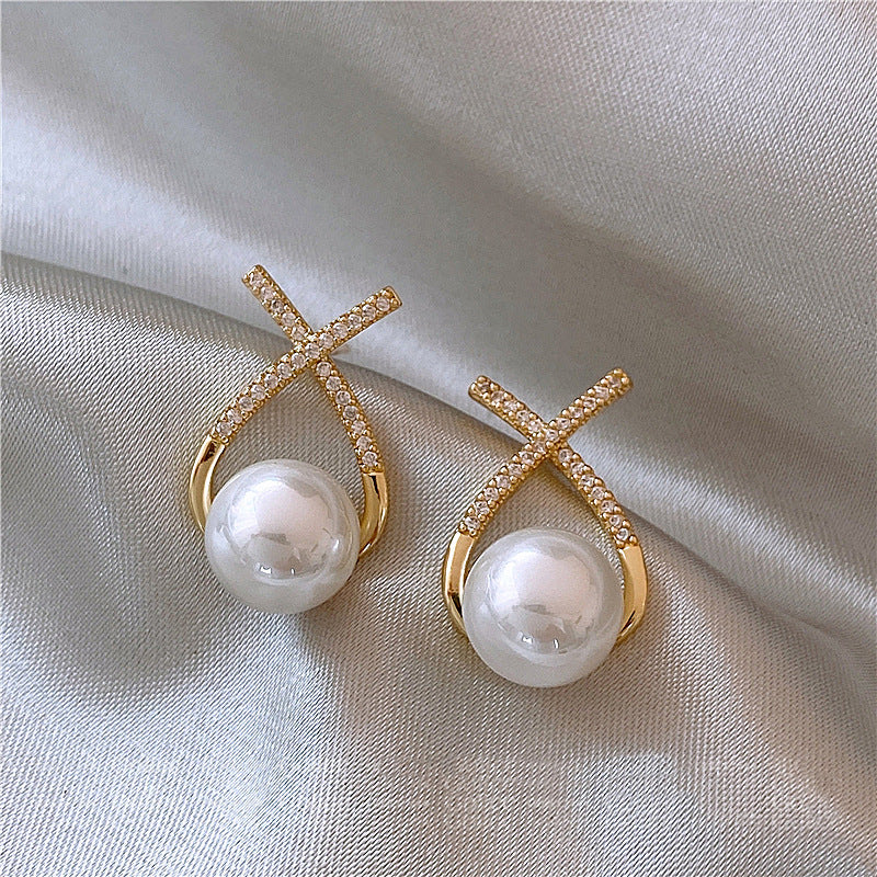 High-end imitation Baroque imitation pearl earrings niche light luxury bow diamond earrings 2025 new popular earrings