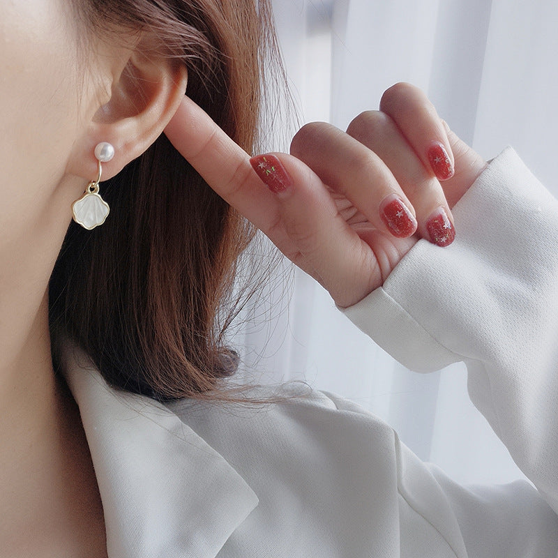 Niche design, high-end earrings, super fairy pearls, light luxury earrings, simple earrings, mosquito coil discs, no piercing ear clips