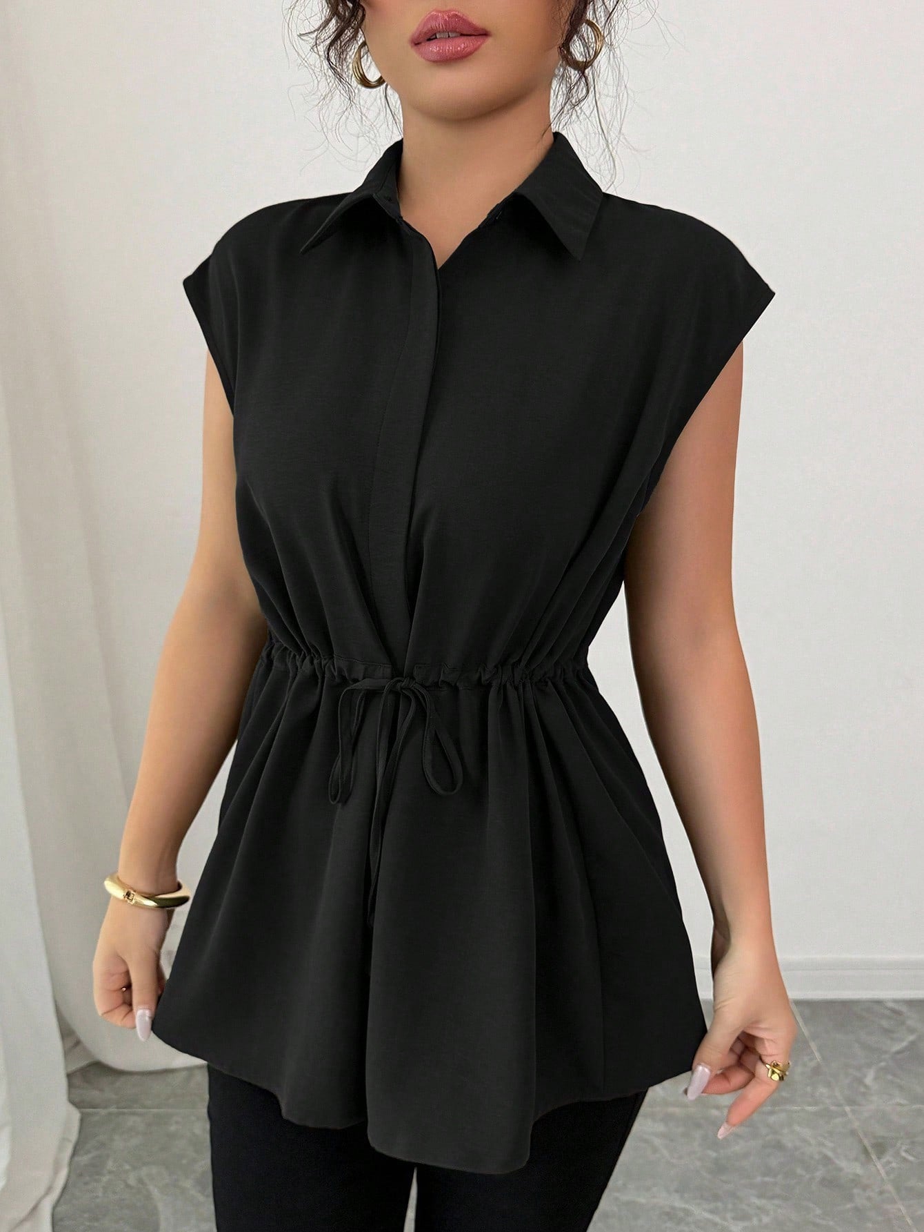 2026 Cross-border E-commerce, European and American Amazon Fashion Loose Waist Belt Single-breasted Solid Color Polo Collar Women's Short-sleeved Top