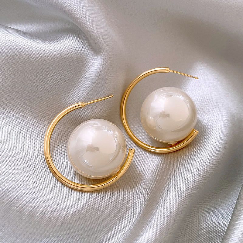 High-end imitation Baroque imitation pearl earrings niche light luxury bow diamond earrings 2025 new popular earrings
