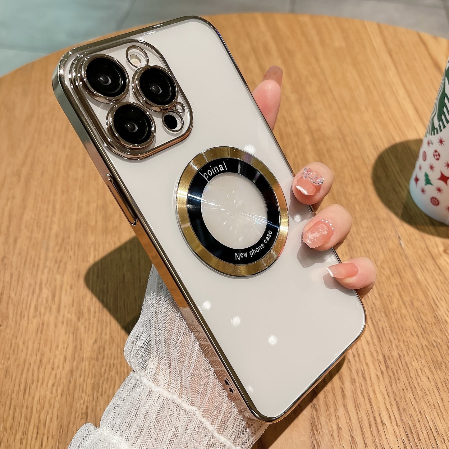 The New Magnetic Suction Leakage Mark Magnifying Glass Is Suitable For iphone14Promax Mobile Phone Case Apple 14 Lens Film Protective Cover