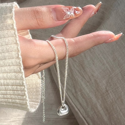 Fashionable small weight necklace light luxury niche women's 2024 new hot accessories birthday gift for girlfriend