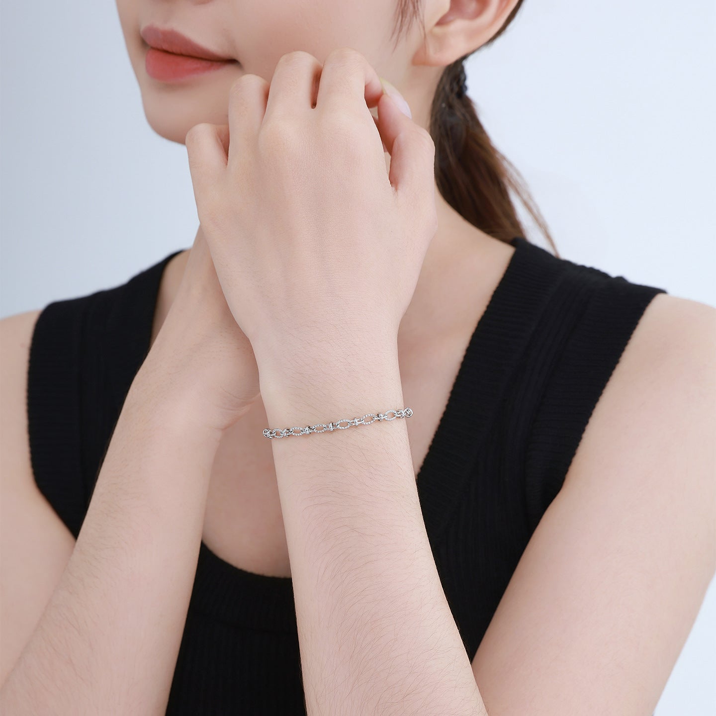 Xuping Minimalist Unisex Stainless Steel Bracelet, Fashionable, Unique, Sweet and Cool Style, Trendy Geometric Cross-border Jewelry