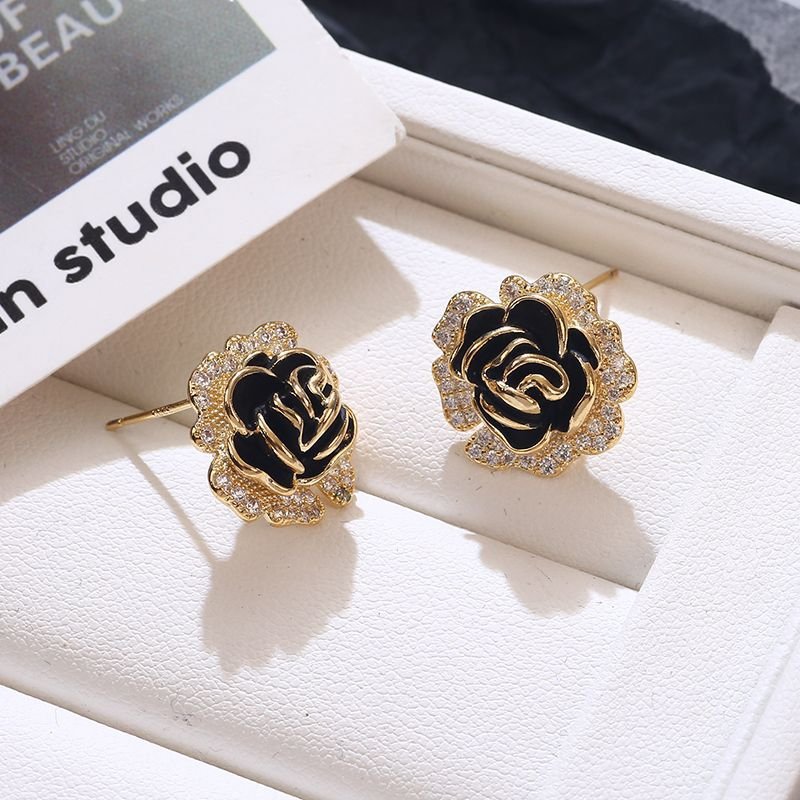 Retro black camellia small fragrance style earrings for women niche light luxury high-end temperament French zircon flower earrings