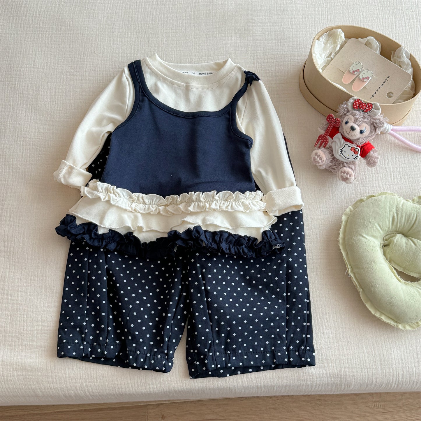 Girls' Spring and Autumn 2026 New Style Sweet Lace Faux Two-Piece Top and Floral Wide-Leg Pants Set
