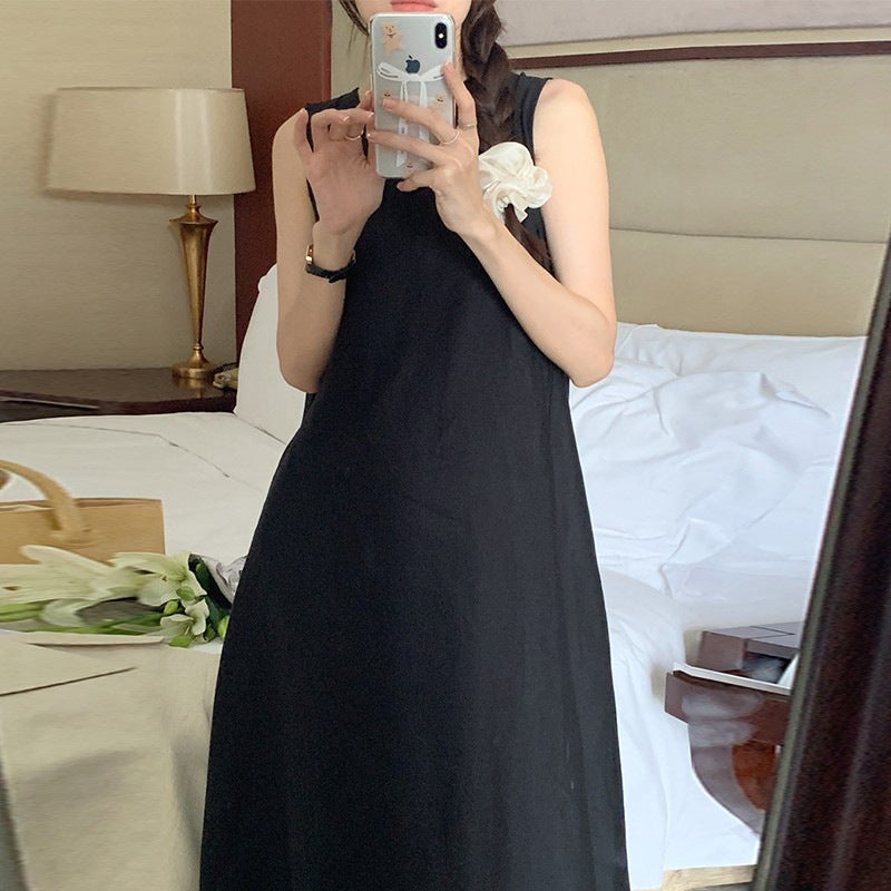 French-style sleeveless vest dress for women, new summer 2026 style, high-end backless loose apricot long dress