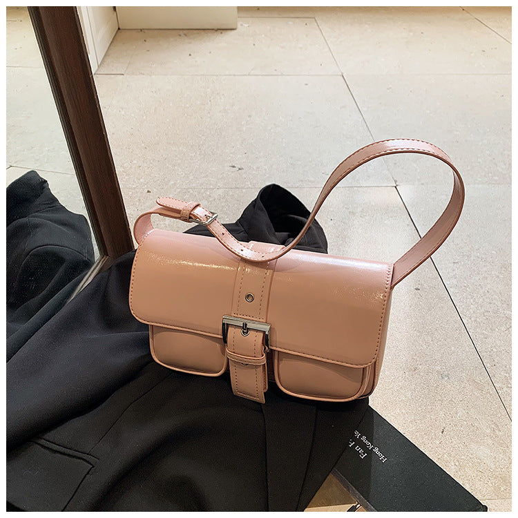 High-grade retro small bag for women 2025 new spring new single-shoulder underarm small square bag double pocket flap bag