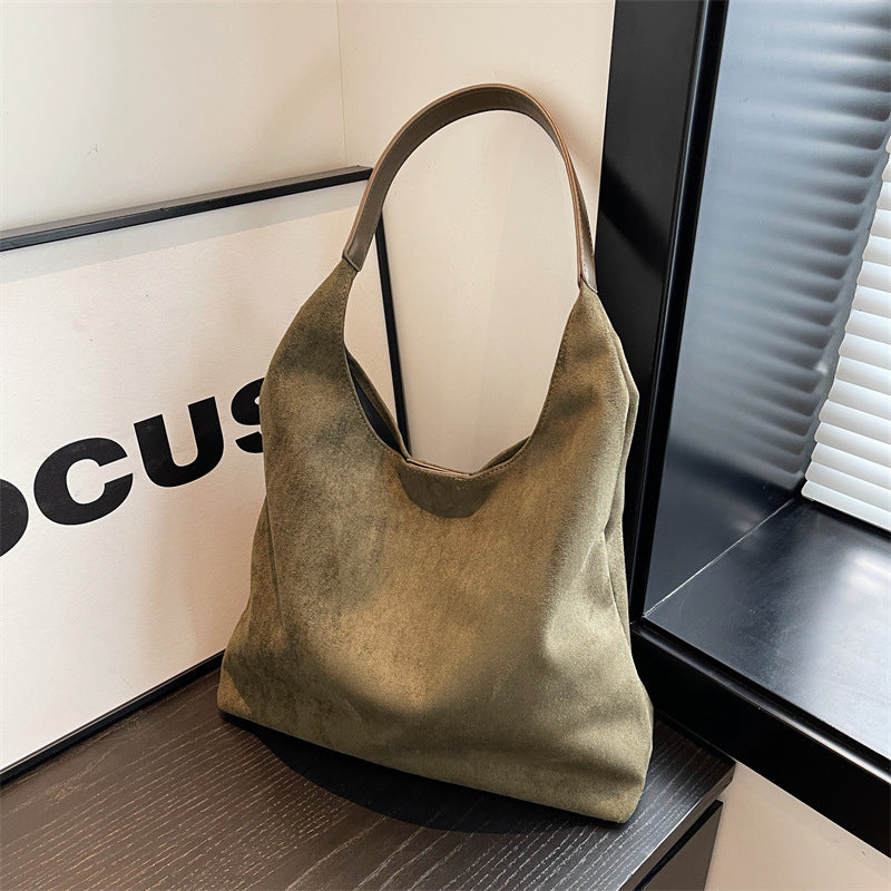 Retro casual commuter large capacity women's bag 2026 new autumn and winter suede tote bag niche versatile shoulder bag