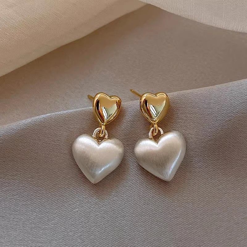 High-end imitation Baroque imitation pearl earrings niche light luxury bow diamond earrings 2025 new popular earrings
