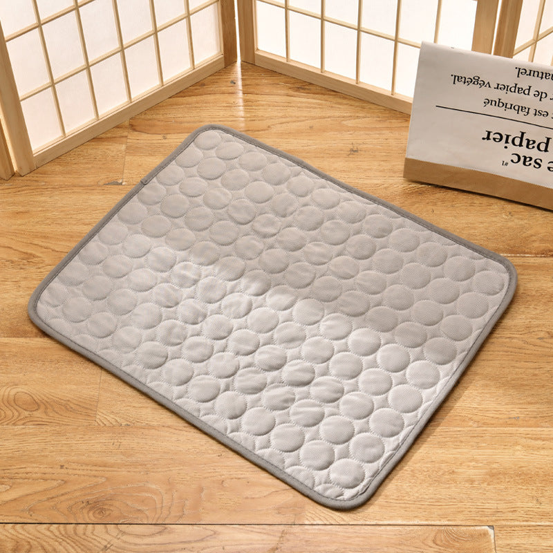 Cross-border Amazon Explosive Summer Pet Ice Mat Dog Mat Ice Silk Mat Cat Cool Mat Pet Supplies Wholesale
