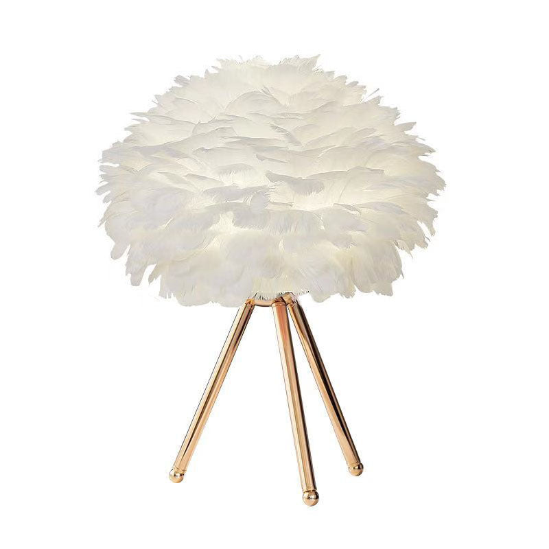 New Feather Table Lamp, ins Nordic Bedside Lamp, Decoration Golden Triangle Bedroom Lamp, LED Table Lamp Factory Direct Sale