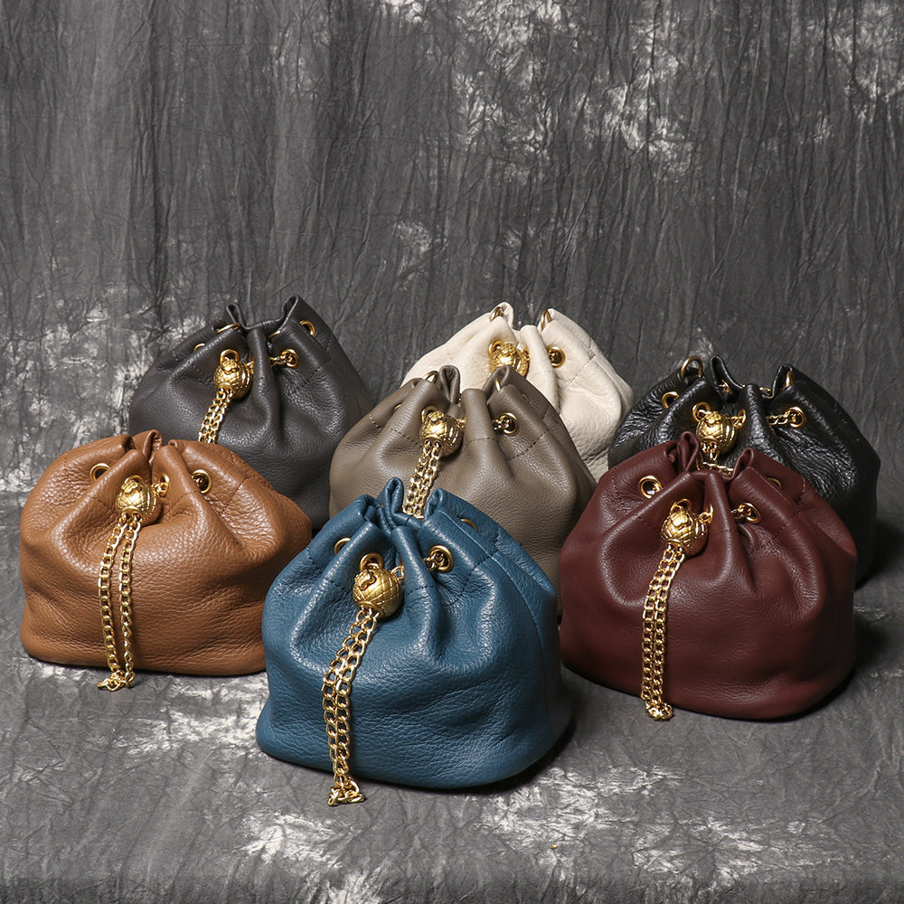 New Handmade Top-grain Cowhide Cosmetic Bag, Fashionable, Casual, Versatile Genuine Leather Bucket Bag, High-quality Soft Leather Chain Bag