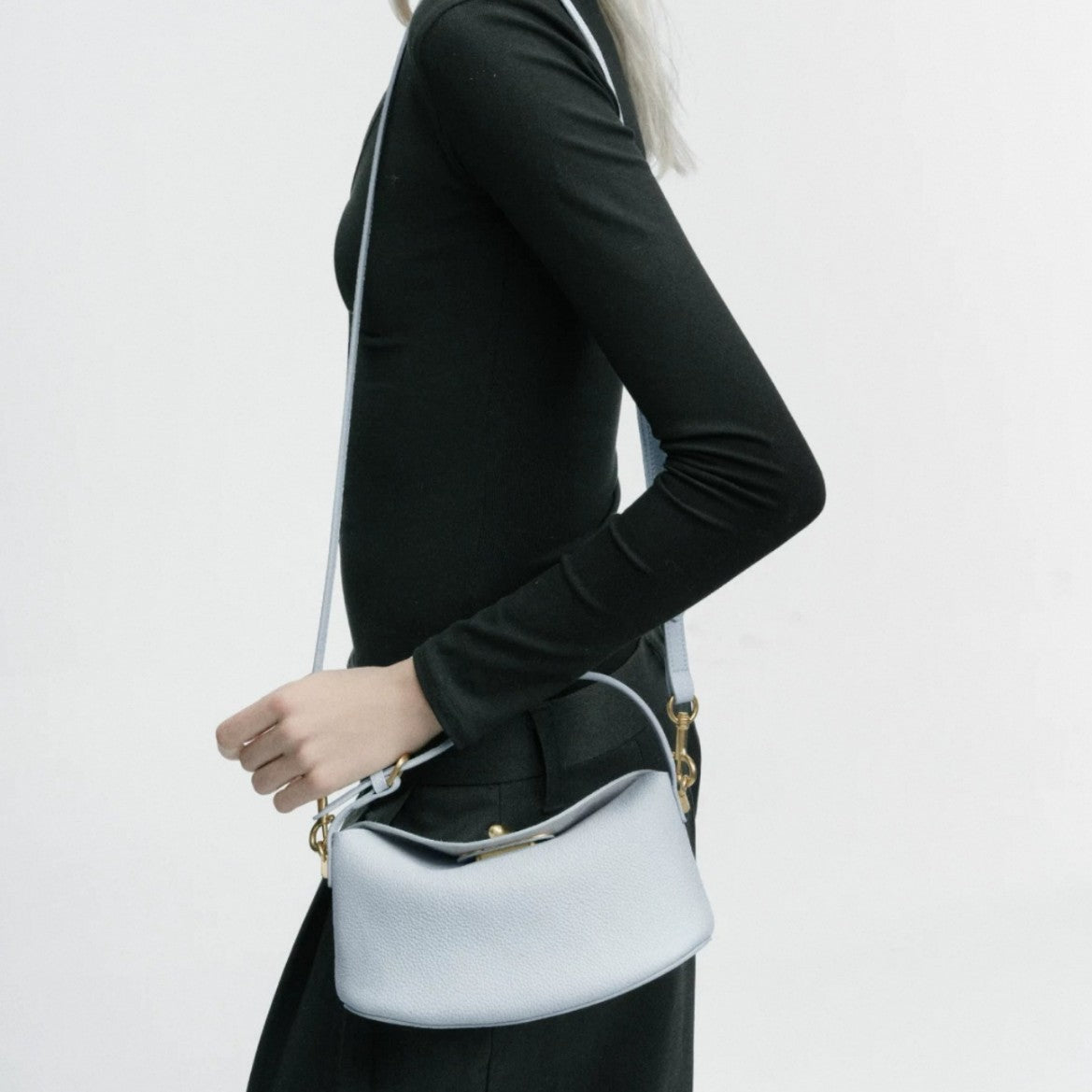 This Year's Trendy Women's Handbag/Pillow Bag, A New Spring 2026 Style, Niche, High-end, Light Luxury Lock Lunchbox Bag