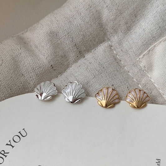 S925 Sterling Silver Shell Earrings for Women, Korean Retro Light Luxury Niche Design, High-End Minimalist Style, Little Red Book Earrings