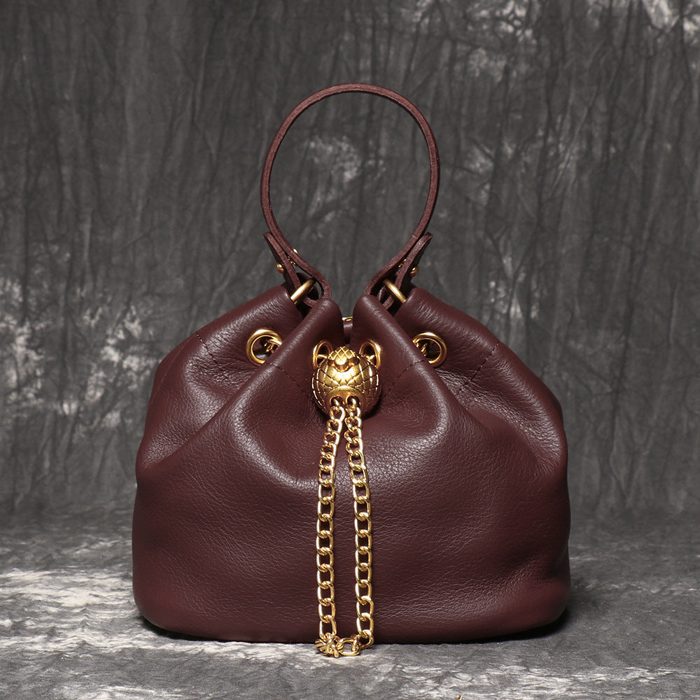 New Handmade Top-grain Cowhide Cosmetic Bag, Fashionable, Casual, Versatile Genuine Leather Bucket Bag, High-quality Soft Leather Chain Bag